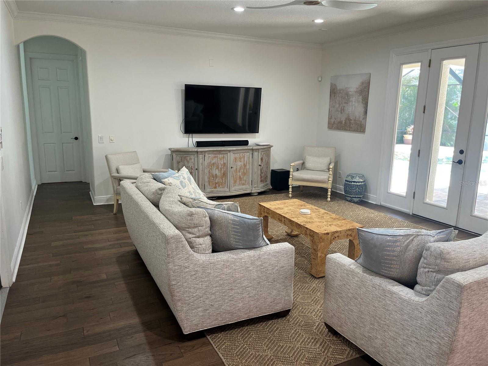 VIRGINIA TERRACE - Residential