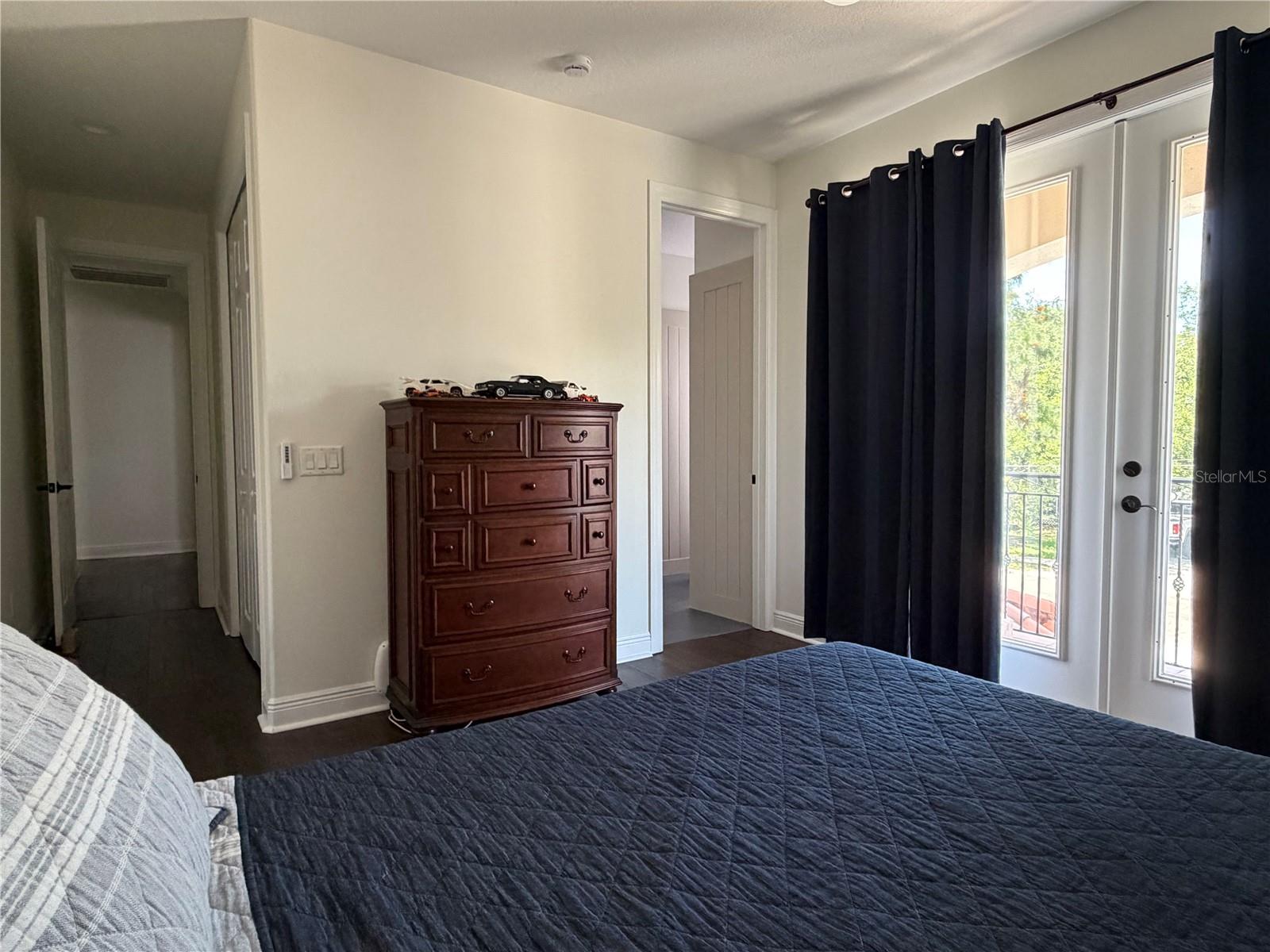 VIRGINIA TERRACE - Residential