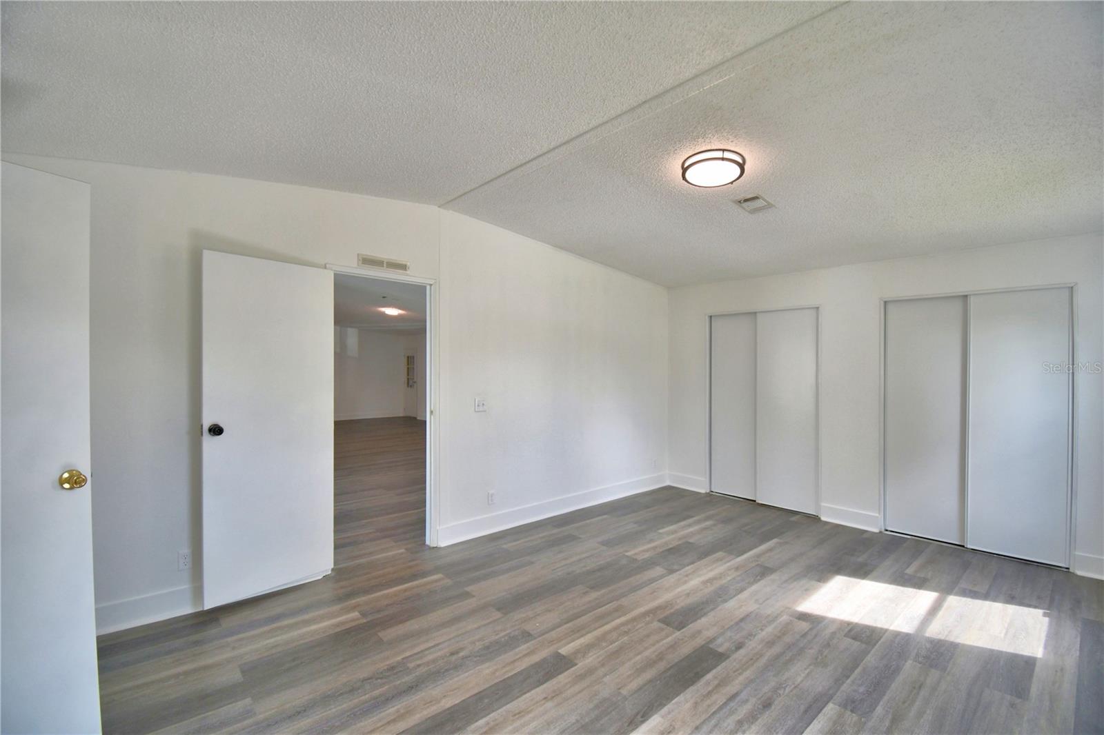 SWEETWATER GOLF & TENNIS CLUB ADD 01 - Residential