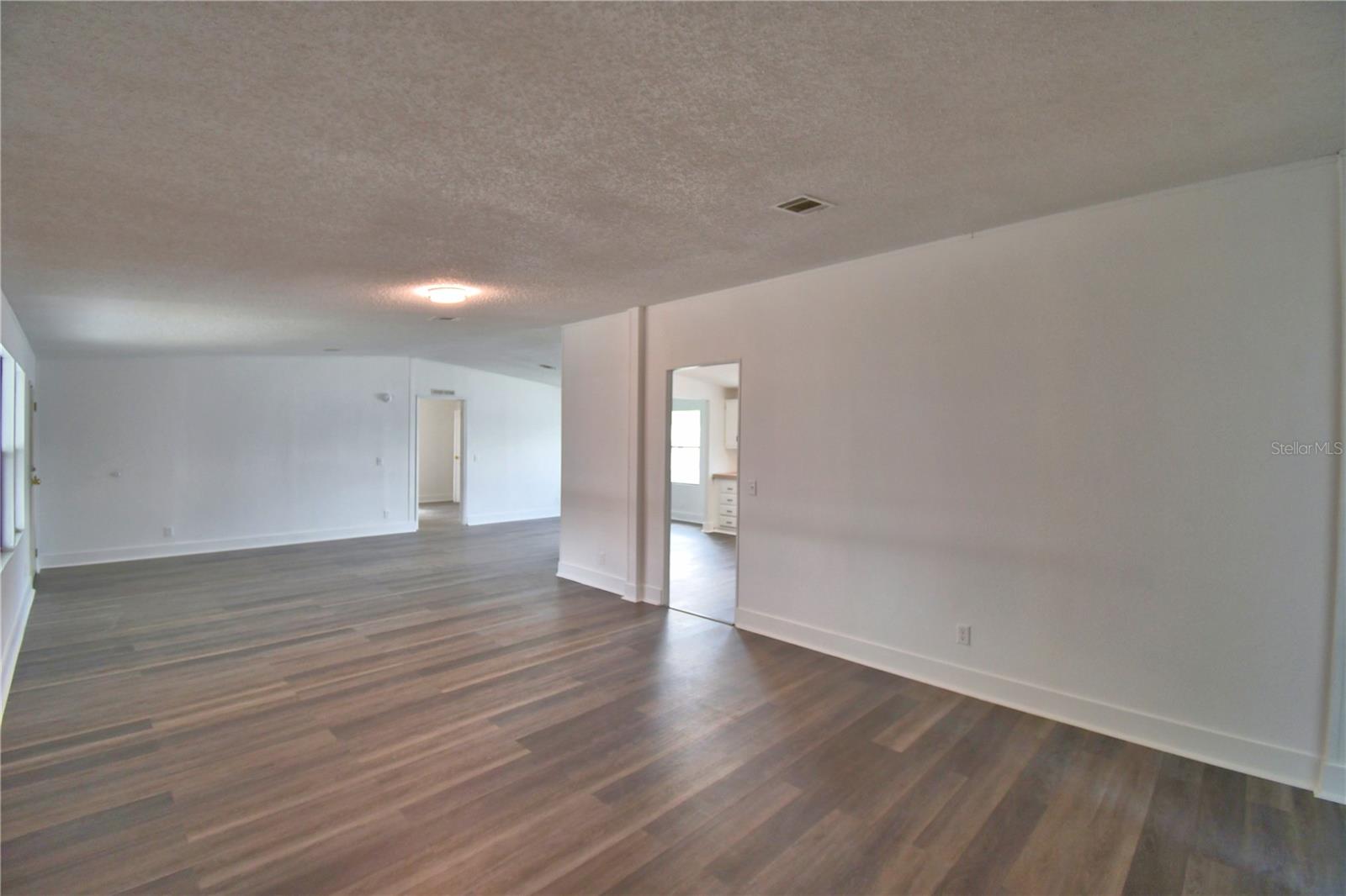 306 TOWNBRIDGE DRIVE