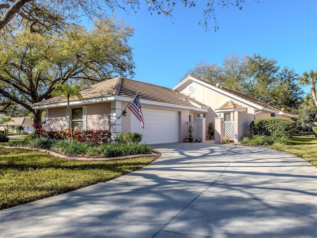 Photo of 575 Clubside Circle #35, Venice, FL 34293 (MLS # N6143069)