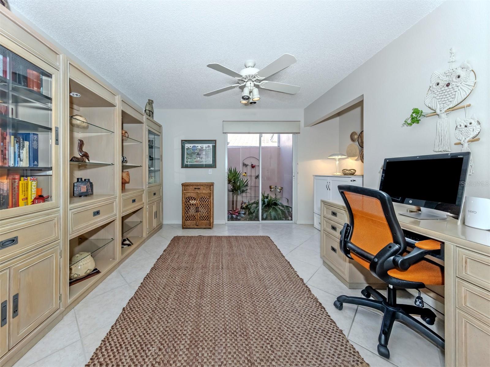 CLUBSIDE VILLAS - Residential