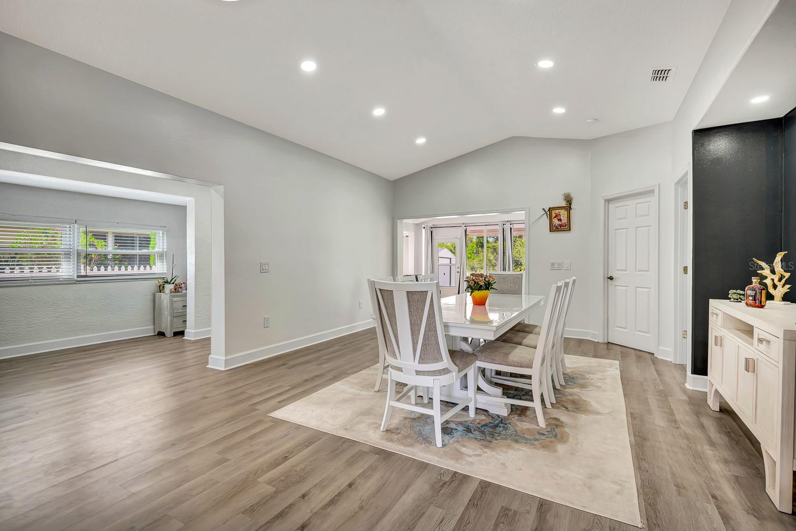 CREEKWOOD PH ONE SUBPHASE I UNIT A1 - Residential Lease