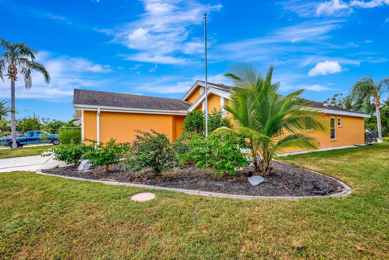 CREEKWOOD PH ONE SUBPHASE I UNIT A1 - Residential Lease