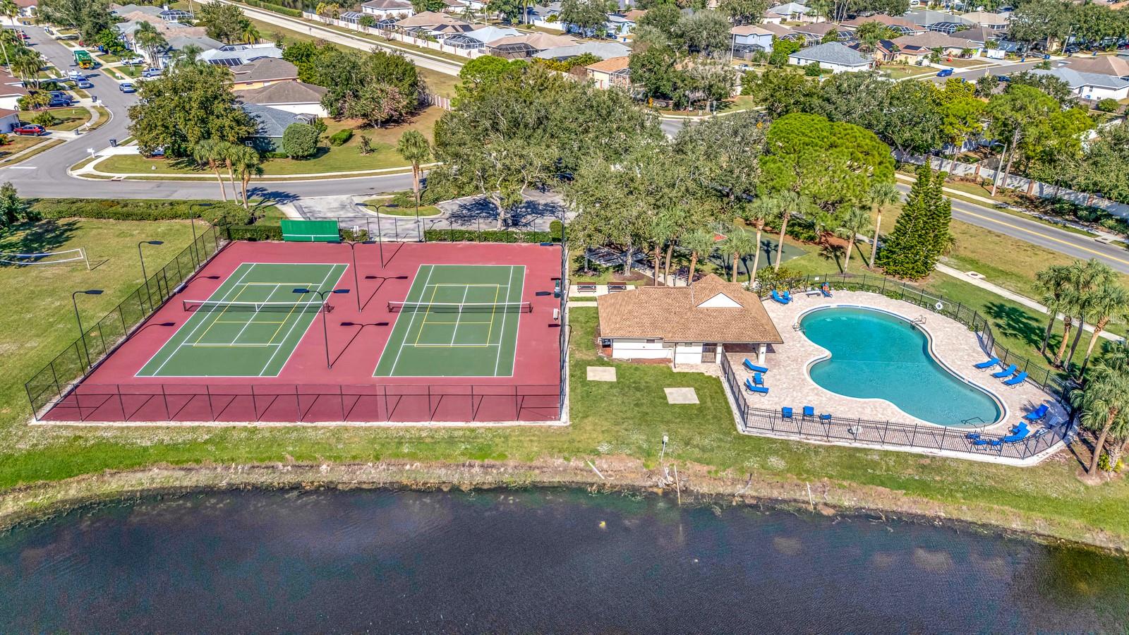 CREEKWOOD PH ONE SUBPHASE I UNIT A1 - Residential Lease