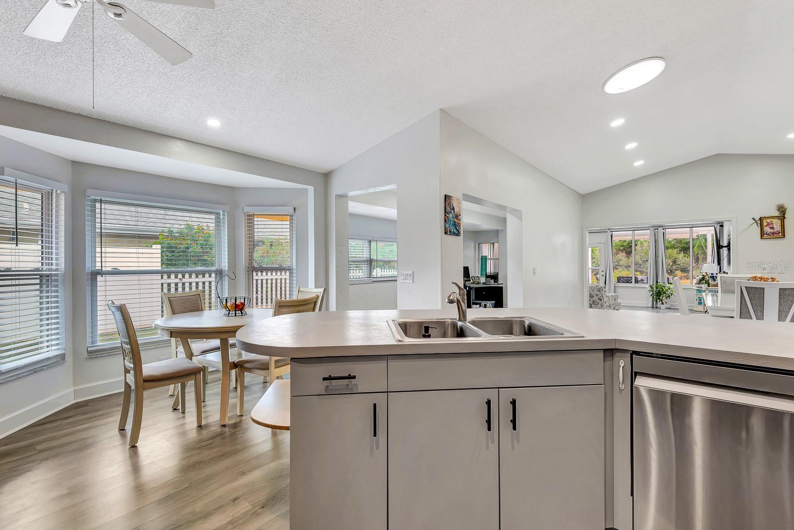 CREEKWOOD PH ONE SUBPHASE I UNIT A1 - Residential Lease