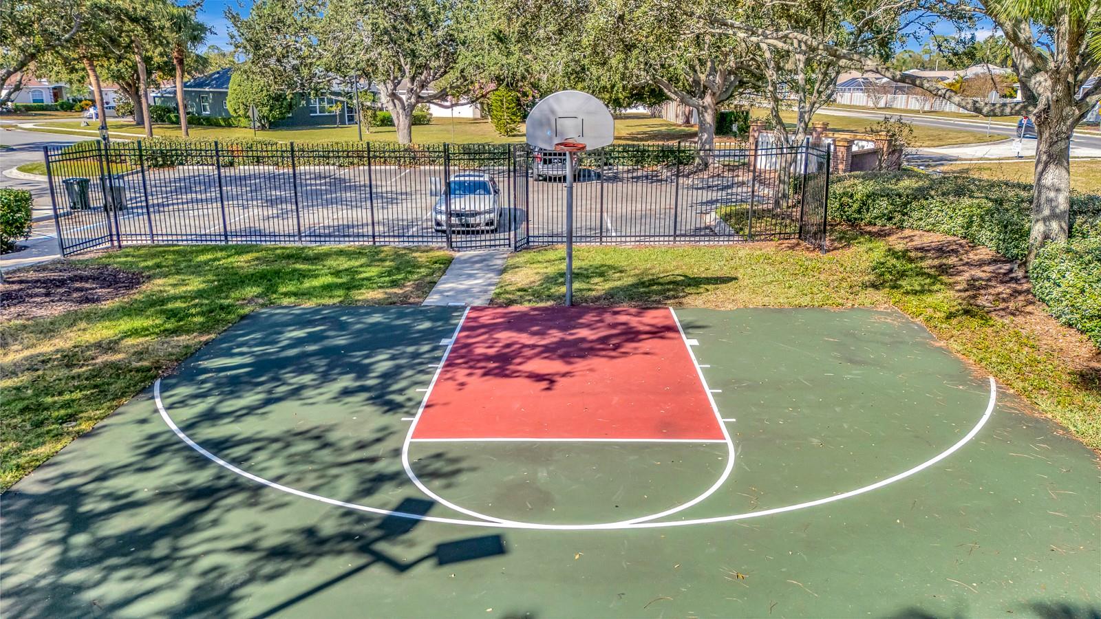 CREEKWOOD PH ONE SUBPHASE I UNIT A1 - Residential Lease