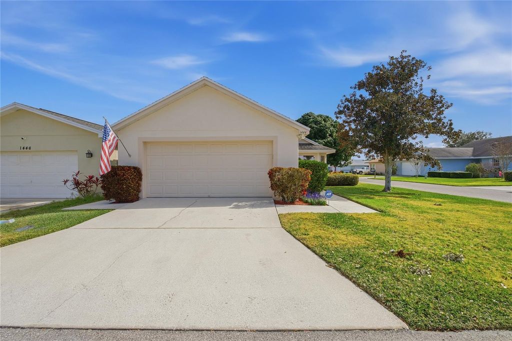 Photo of 1444 Kingfish Ln, Winter Haven, FL 33884 (MLS # P4937632)