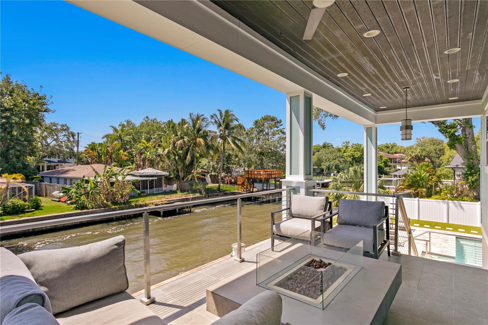 DAVIS ISLANDS PB10 PG52 TO 57 - Residential