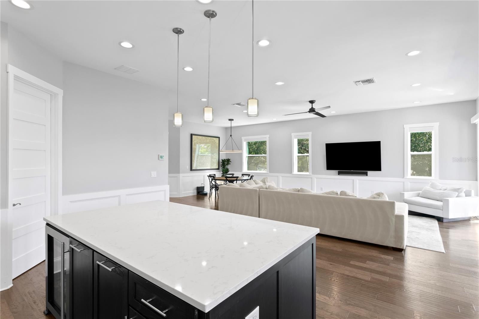 DAVIS ISLANDS PB10 PG52 TO 57 - Residential