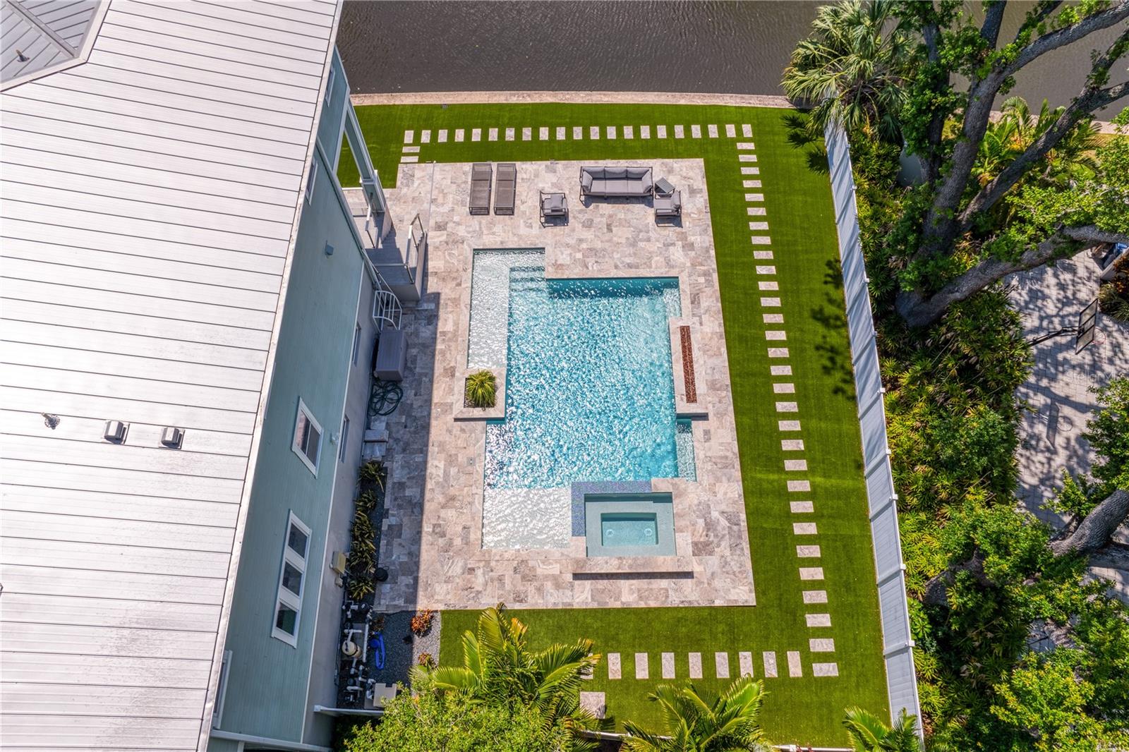 DAVIS ISLANDS PB10 PG52 TO 57 - Residential