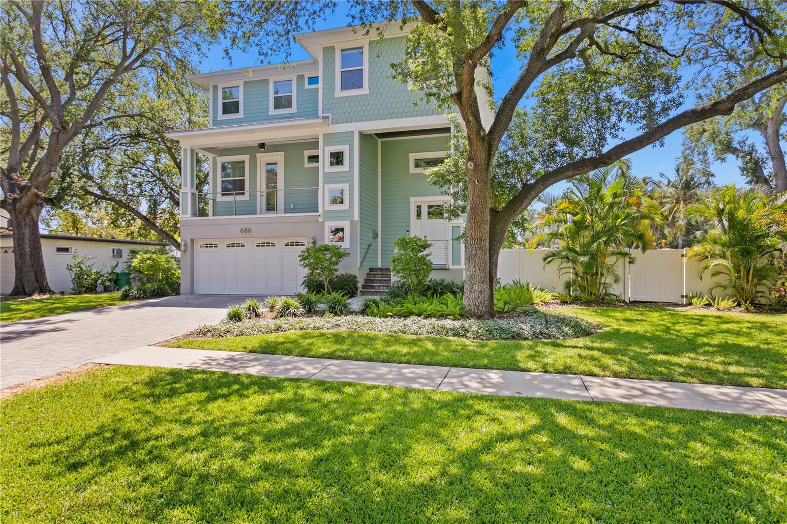 DAVIS ISLANDS PB10 PG52 TO 57 - Residential