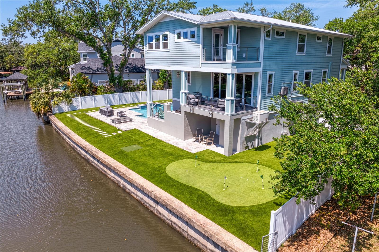 DAVIS ISLANDS PB10 PG52 TO 57 - Residential