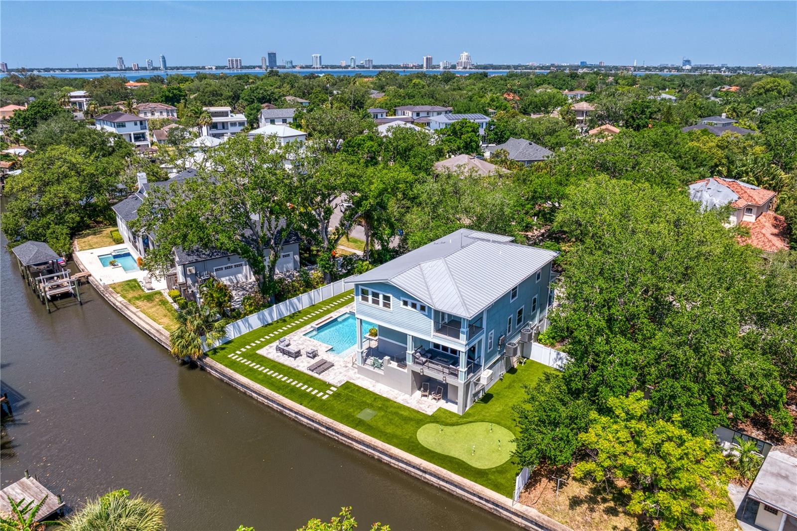 DAVIS ISLANDS PB10 PG52 TO 57 - Residential