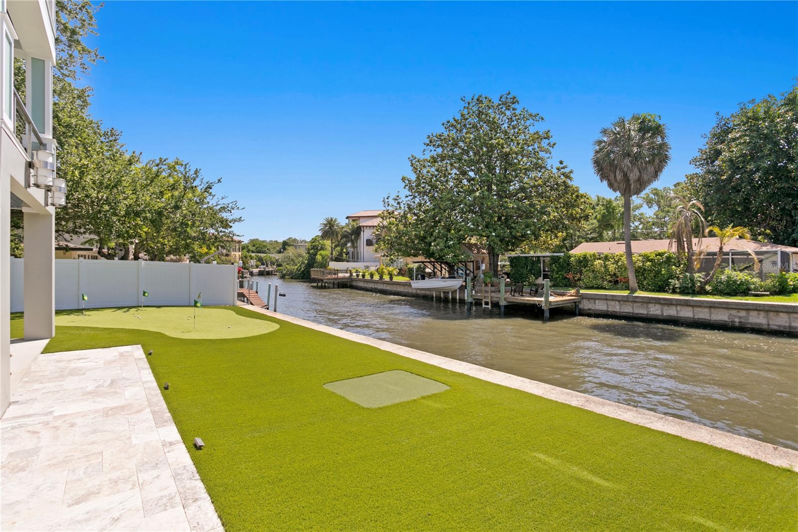 DAVIS ISLANDS PB10 PG52 TO 57 - Residential