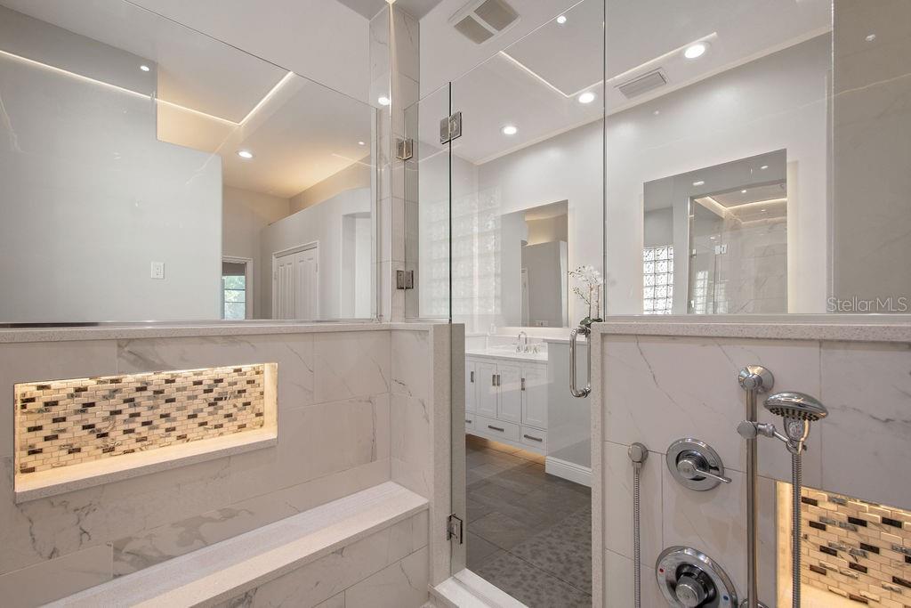 HUNTERS CREEK TR 200-215 PH 02 - Residential