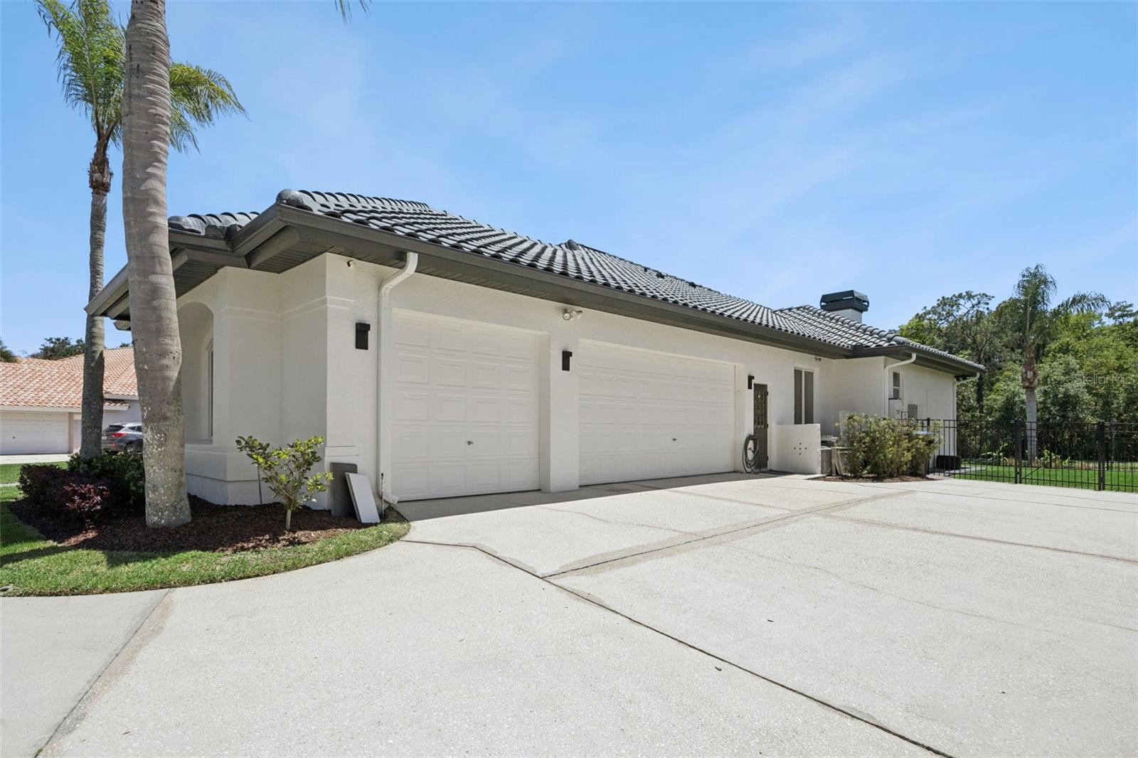 HUNTERS CREEK TR 200-215 PH 02 - Residential