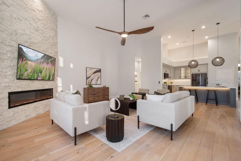 HUNTERS CREEK TR 200-215 PH 02 - Residential