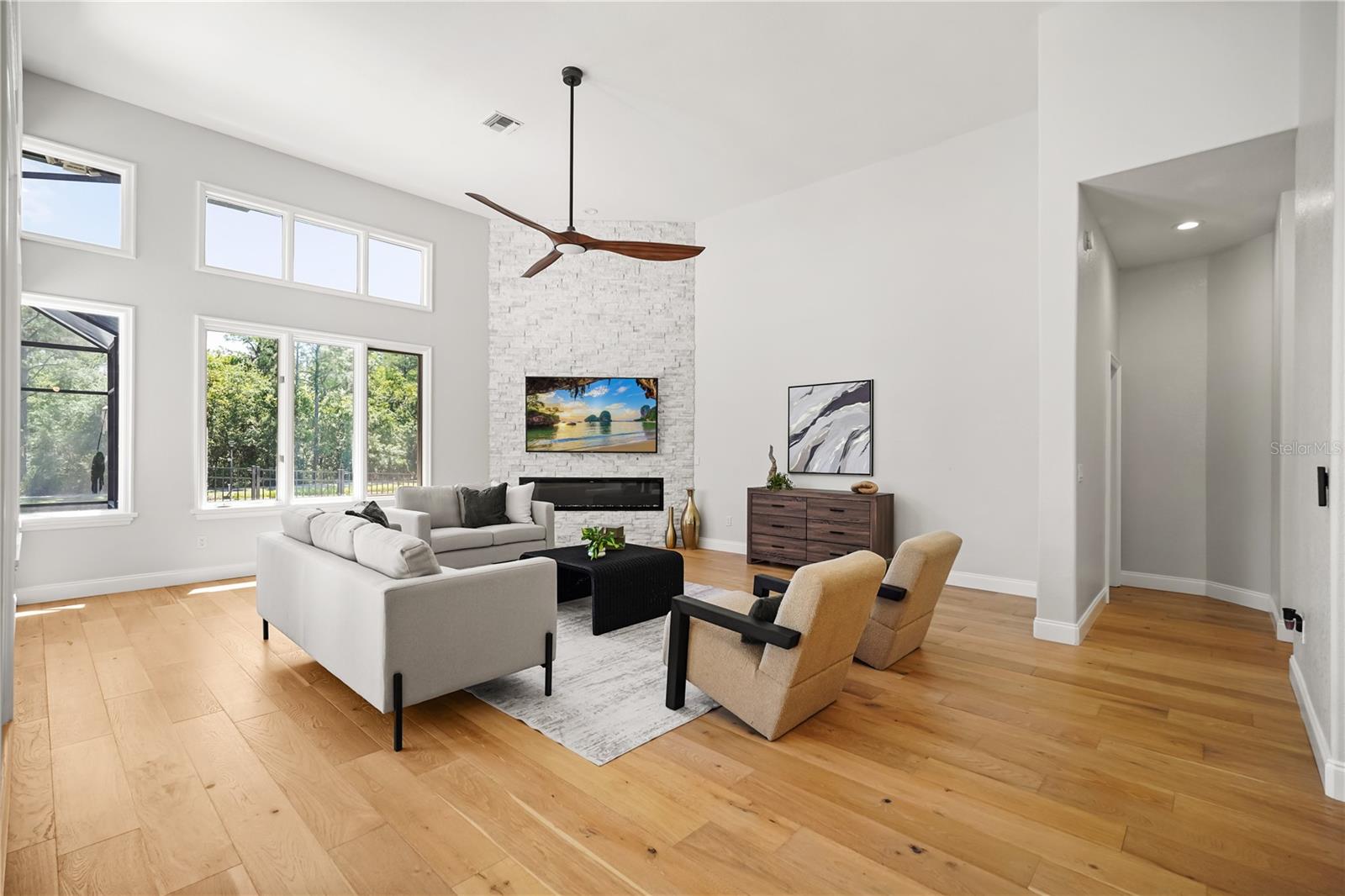 HUNTERS CREEK TR 200-215 PH 02 - Residential