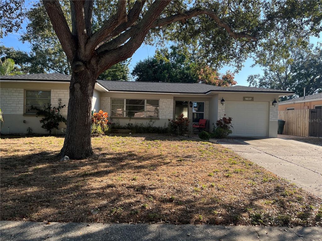 Photo of 1637 San Roy Drive, Dunedin, FL 34698 (MLS # TB8452851)