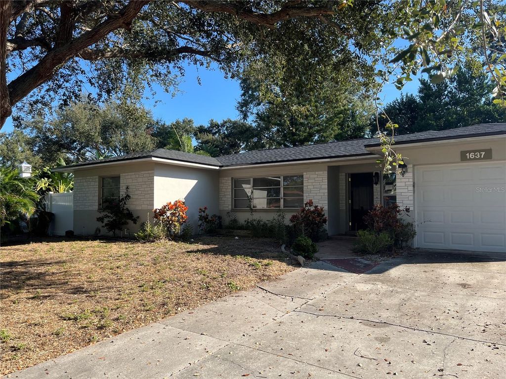 Photo of 1637 San Roy Drive, Dunedin, FL 34698 (MLS # TB8452851)