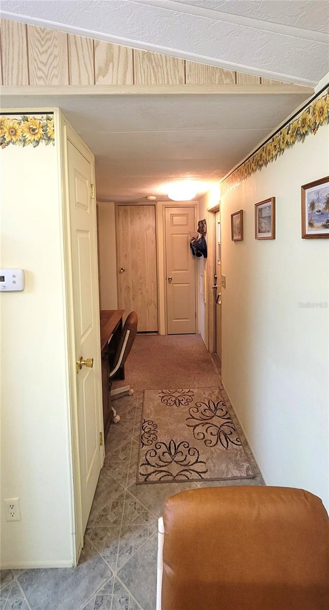 LAKE MARIANA ACRES - Residential