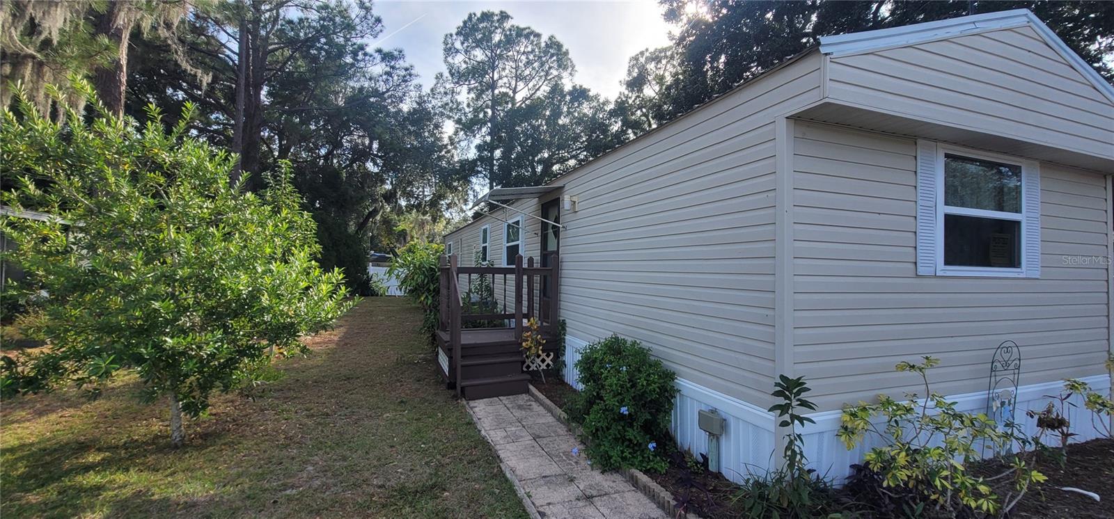 LAKE MARIANA ACRES - Residential