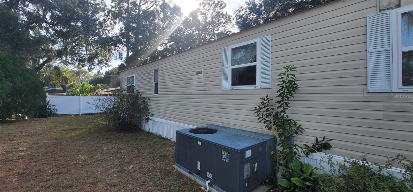 LAKE MARIANA ACRES - Residential