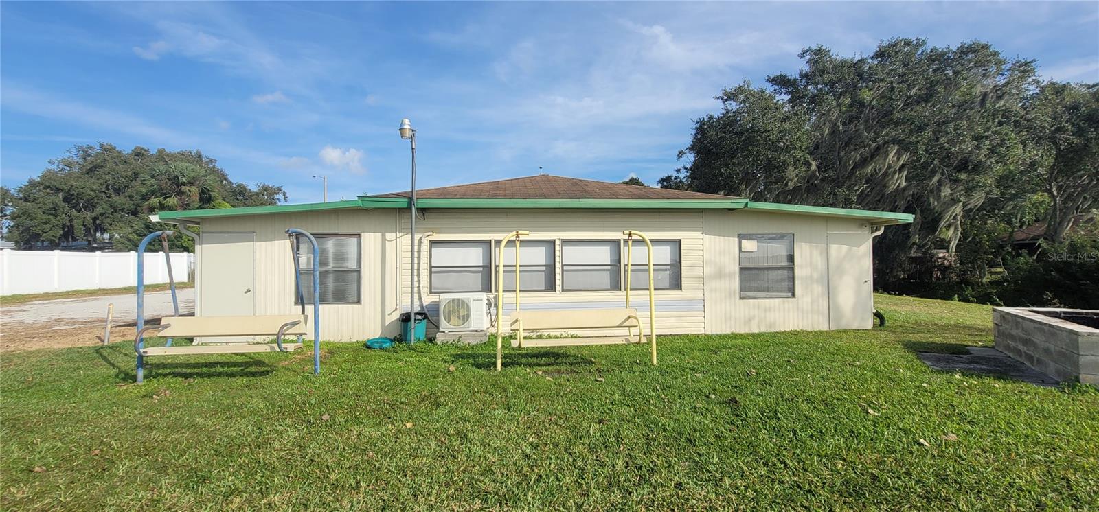 LAKE MARIANA ACRES - Residential