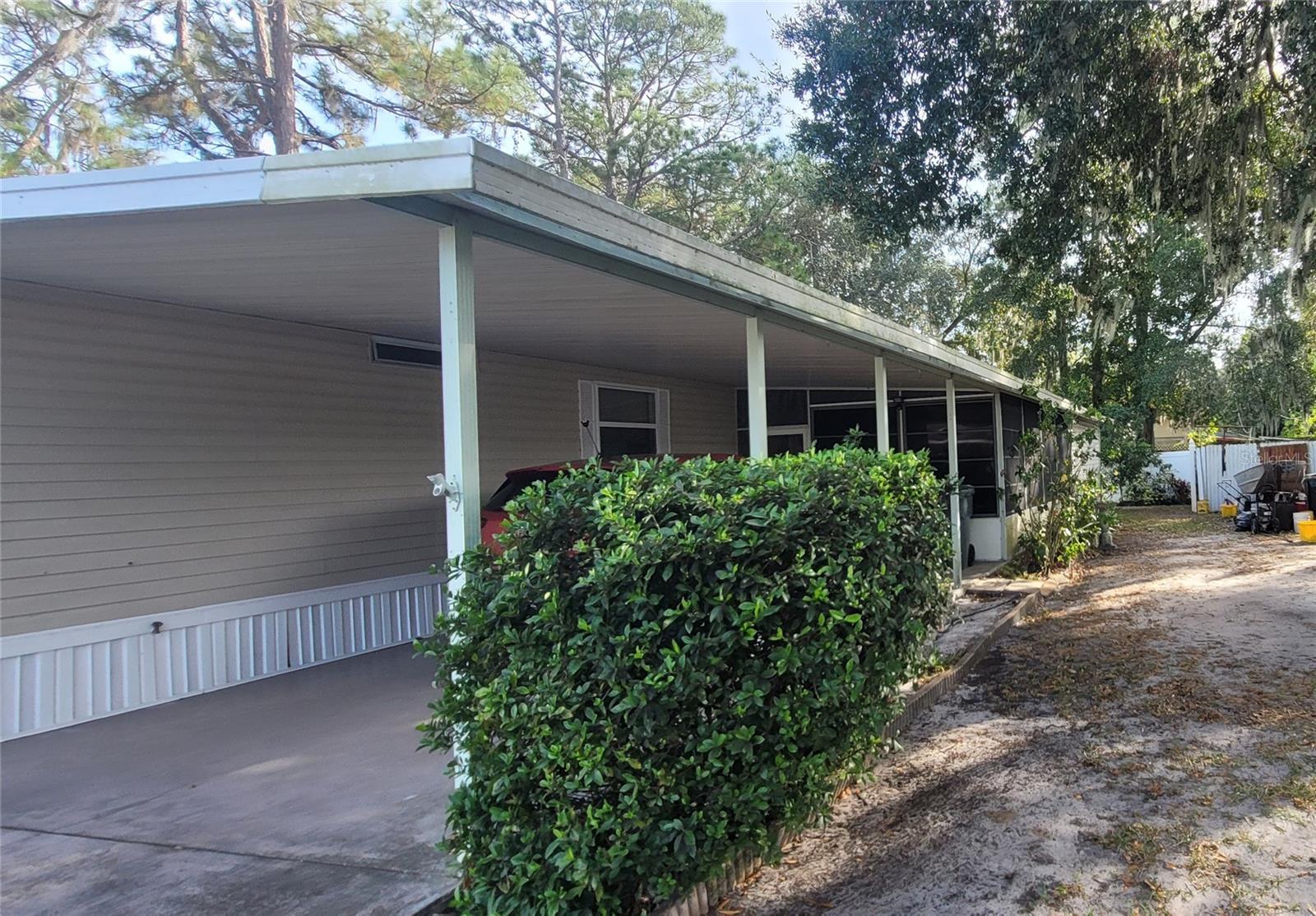 LAKE MARIANA ACRES - Residential