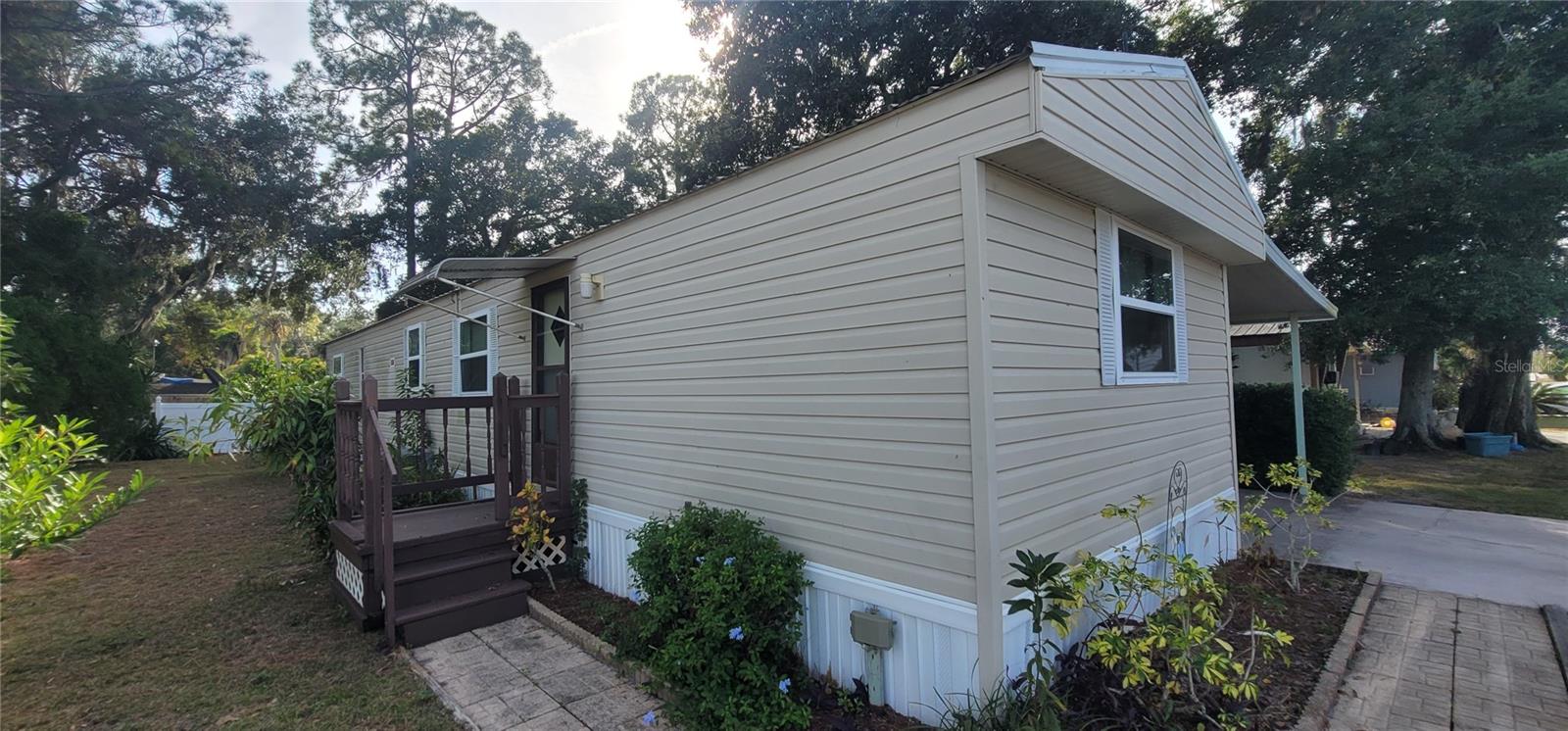 LAKE MARIANA ACRES - Residential