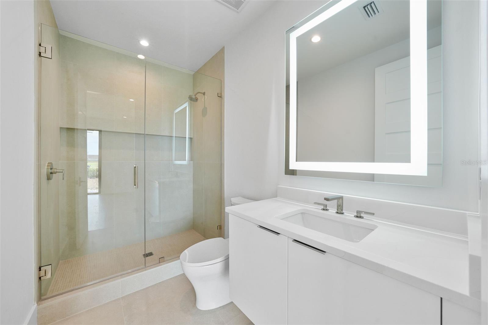 ROSS AT THE HEIGHTS TOWNHOMES - Residential