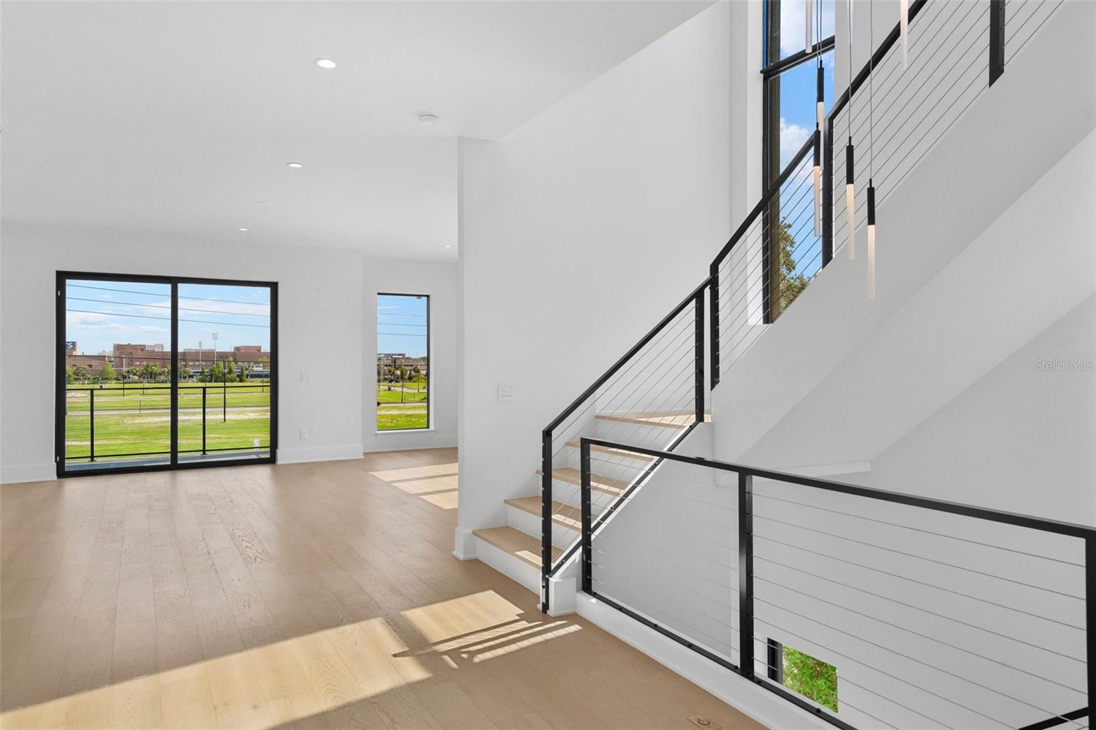 ROSS AT THE HEIGHTS TOWNHOMES - Residential