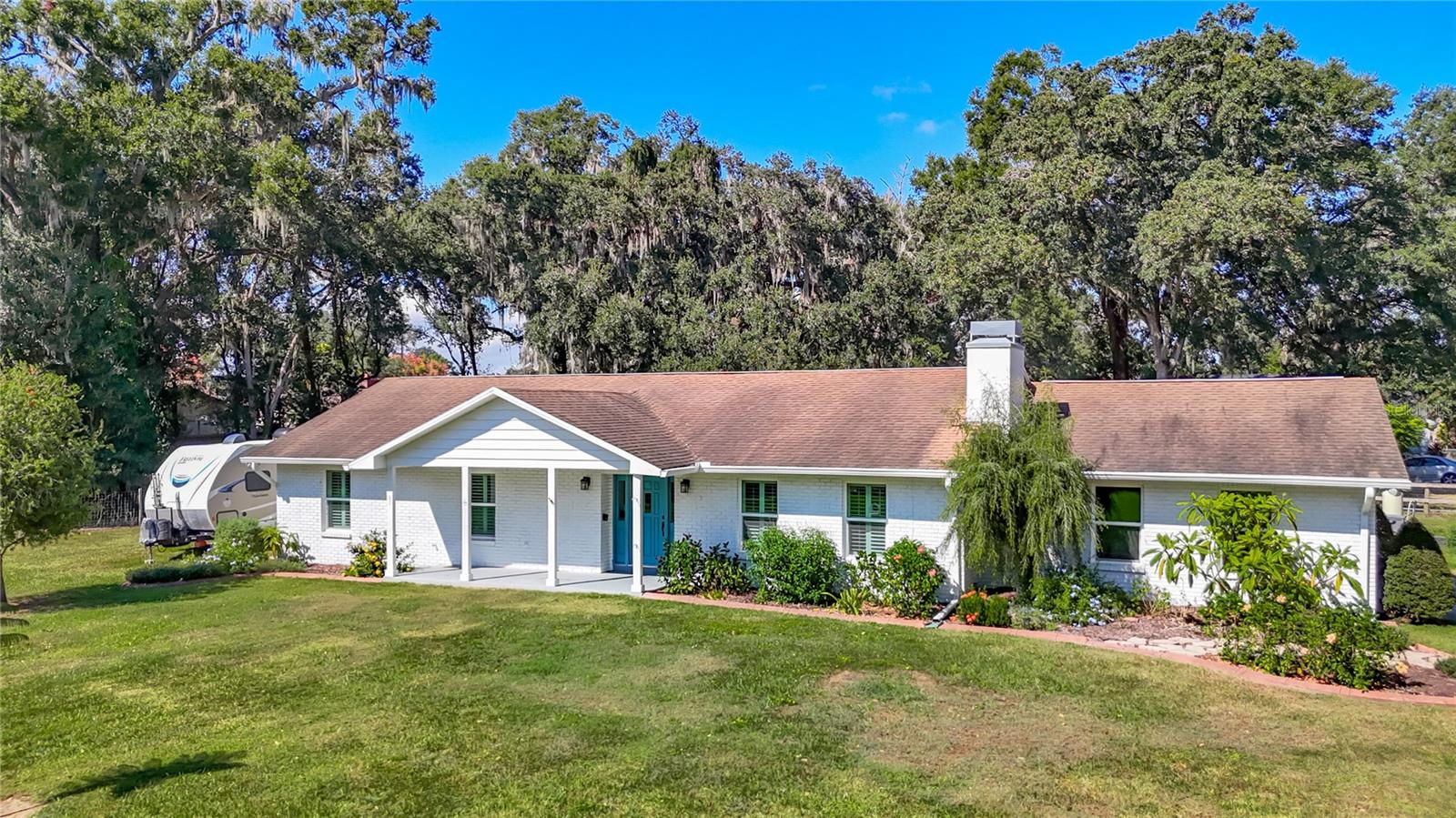 3311 FALLING OAKS DRIVE