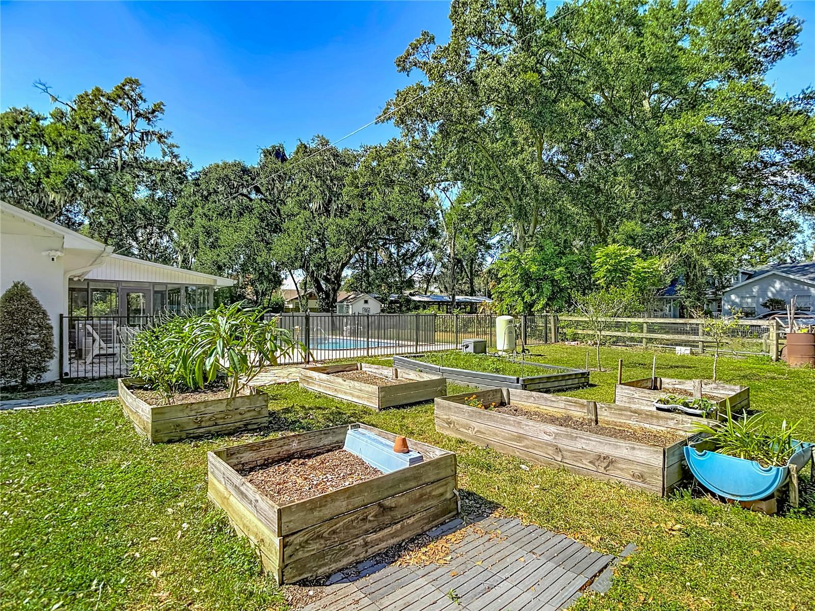 UNPLATTED - Residential