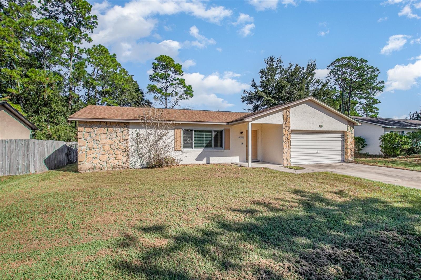 WOODSONG - Residential