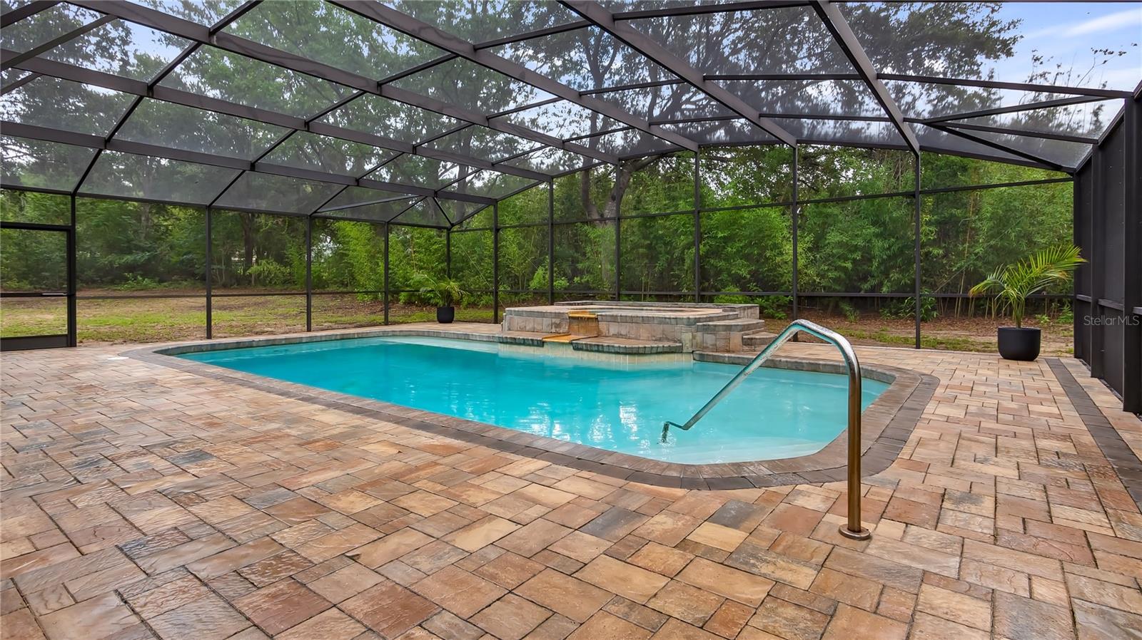 VINOLA GARDENS - Residential