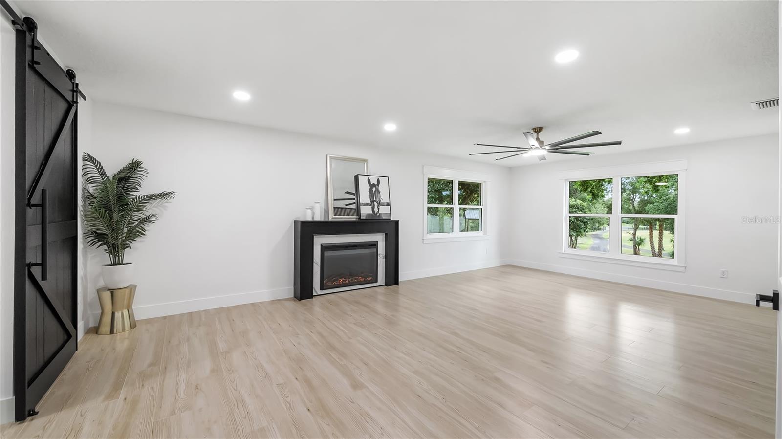 VINOLA GARDENS - Residential