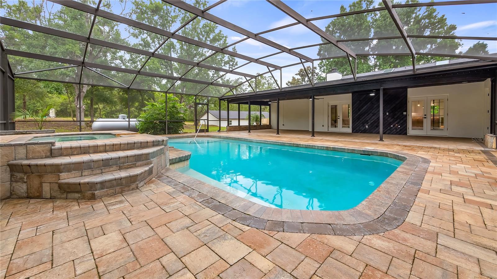 VINOLA GARDENS - Residential