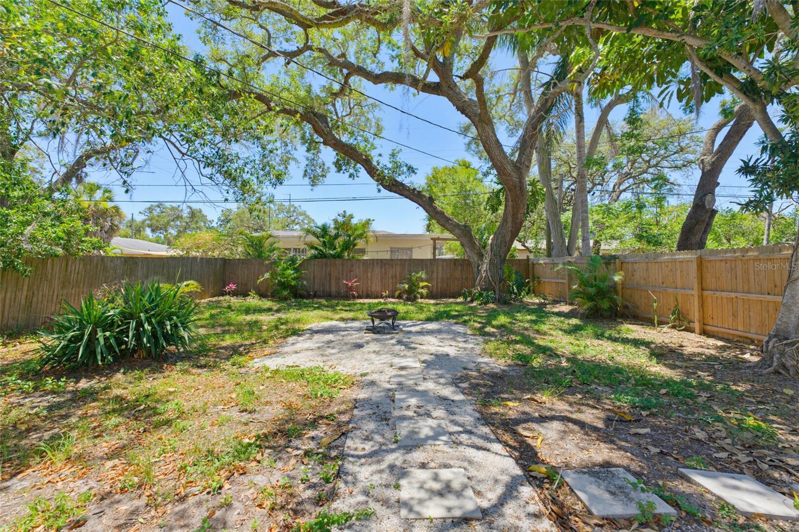 KNIGHTS ACRES - Residential