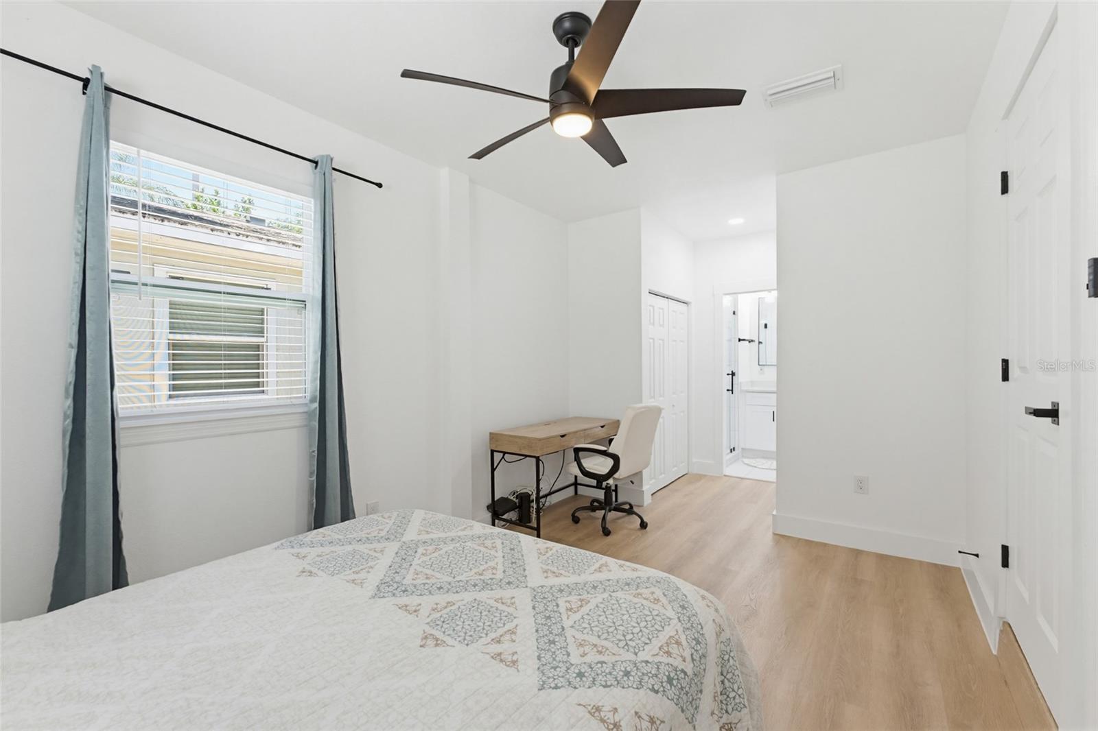 KNIGHTS ACRES - Residential