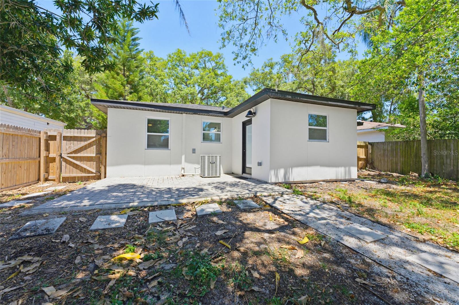 KNIGHTS ACRES - Residential