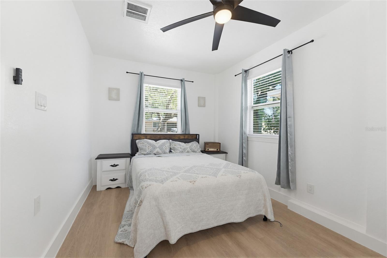 KNIGHTS ACRES - Residential