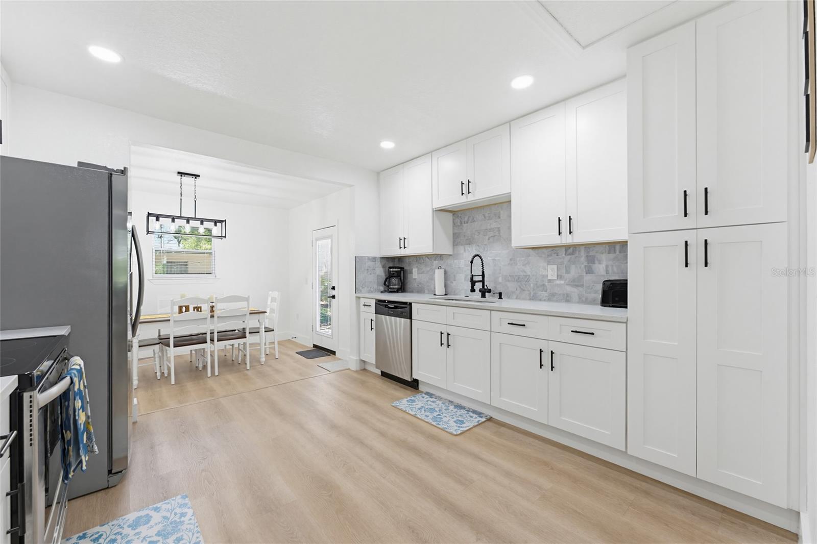 KNIGHTS ACRES - Residential