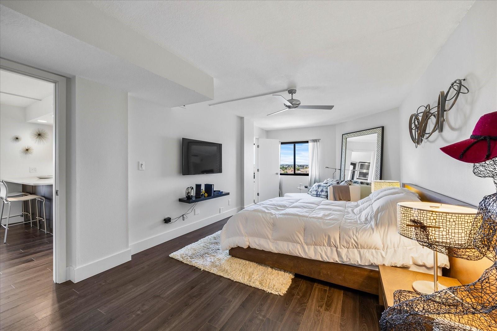 HARBORAGE CONDO - Residential