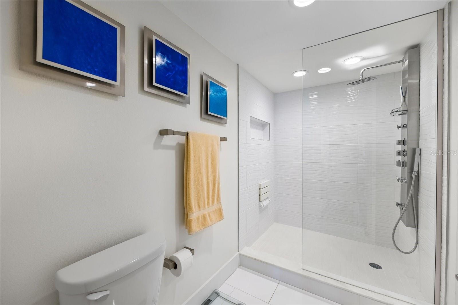 HARBORAGE CONDO - Residential