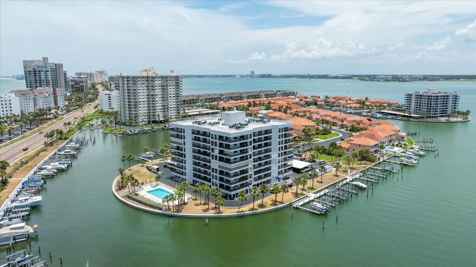 HARBORAGE CONDO - Residential