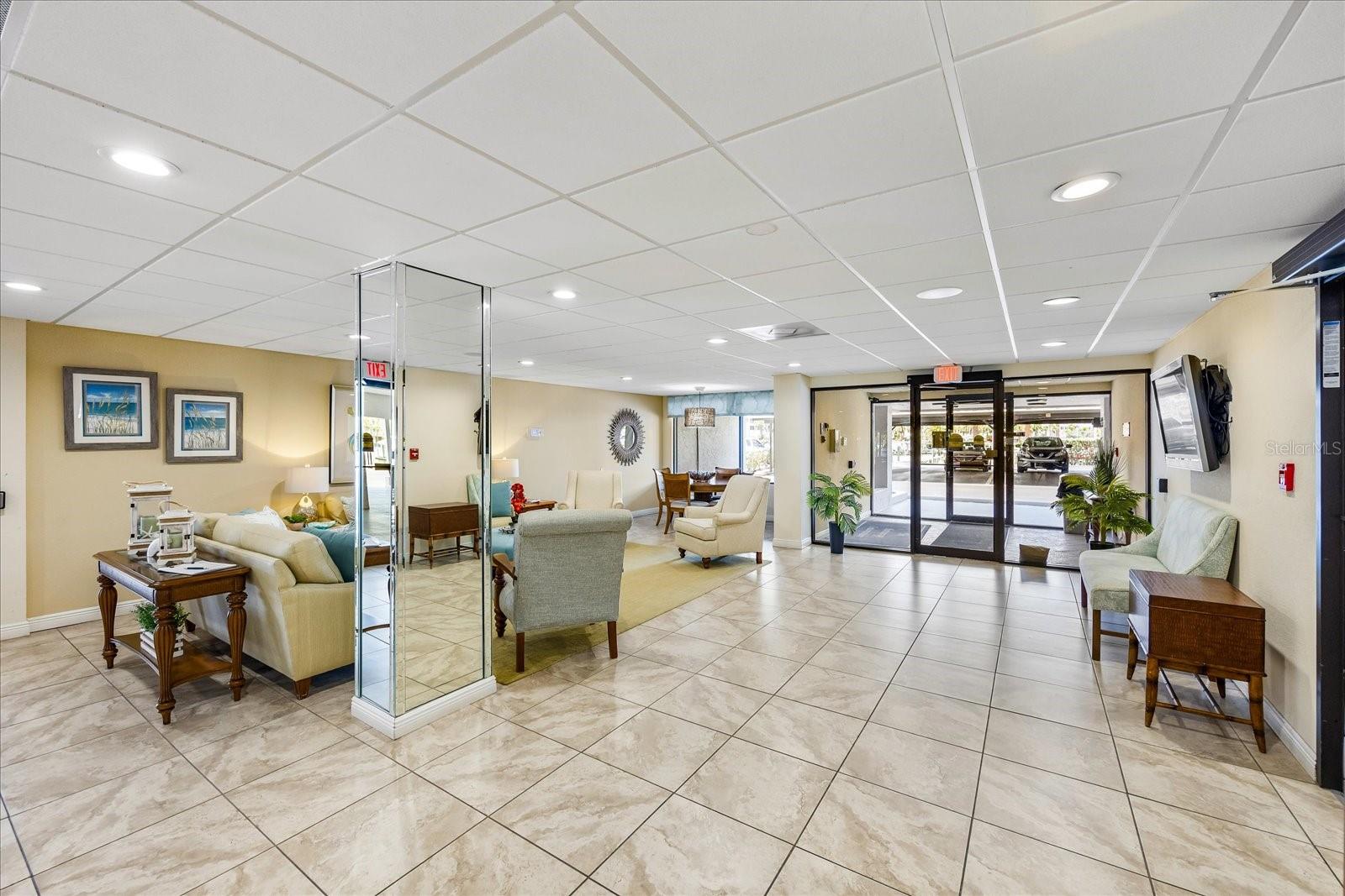 HARBORAGE CONDO - Residential