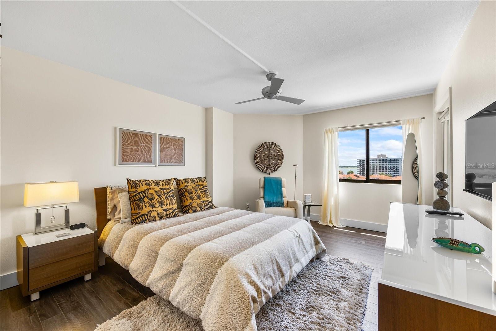 HARBORAGE CONDO - Residential