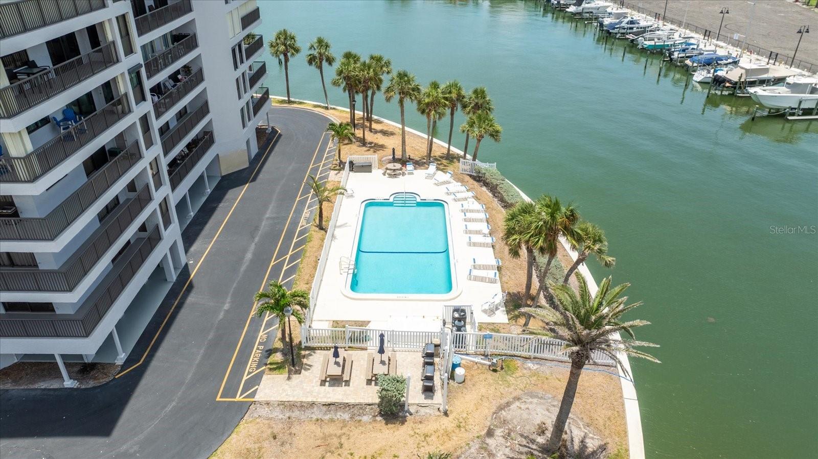 HARBORAGE CONDO - Residential